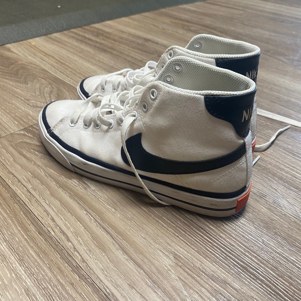 Nike Court Legacy Women Size 7.5 Mid Canvas White Black